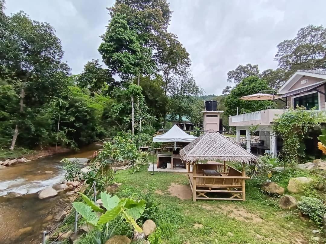 Dango1881Muslim Riverstay Padang Rengas Esterno foto